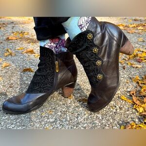 L’artiste Belgard Ankle Boots - super cute real leather fall boots!